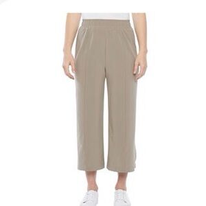 STYLUS Women's Cropped Pants